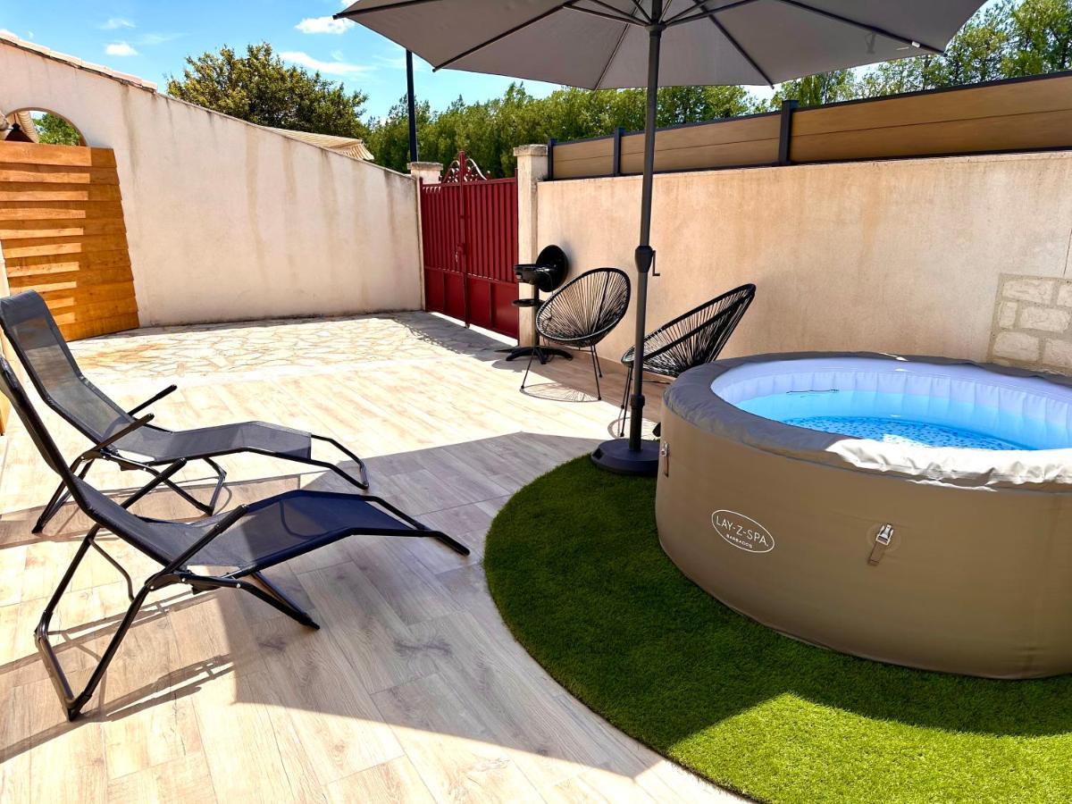 Maison De Charme Avec Jacuzzi Molleges Esterno foto