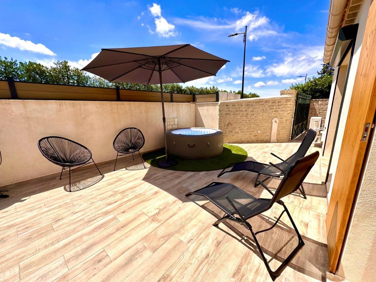 Maison De Charme Avec Jacuzzi Molleges Esterno foto