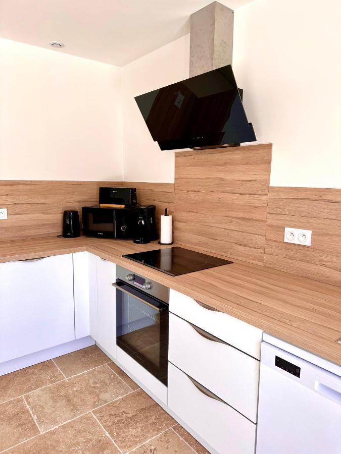 Maison De Charme Avec Jacuzzi Molleges Esterno foto