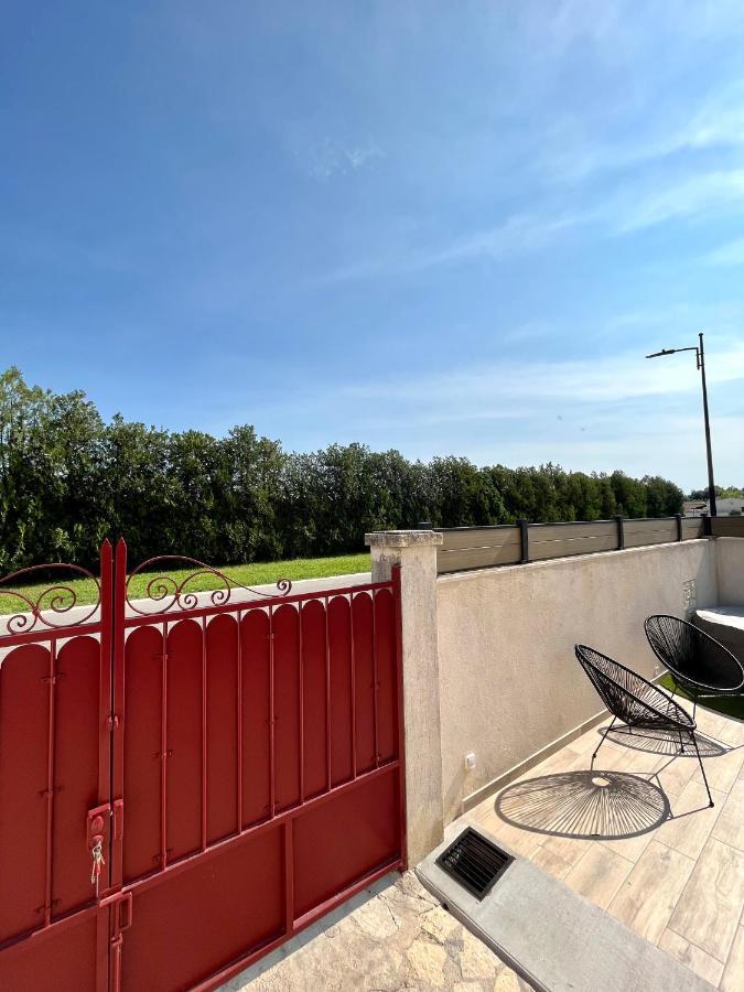 Maison De Charme Avec Jacuzzi Molleges Esterno foto